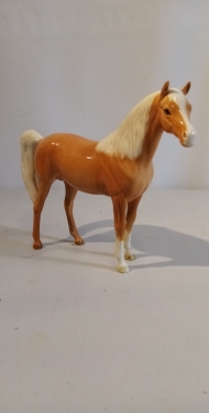 Beswick palmino horse
